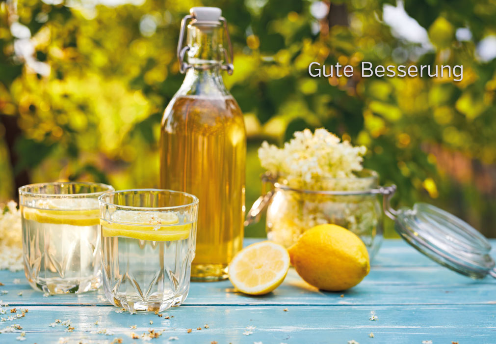 Genesung - Holundersaft, Gläser, Zitronen Genesung - Holundersaft, Gläser, Zitronen